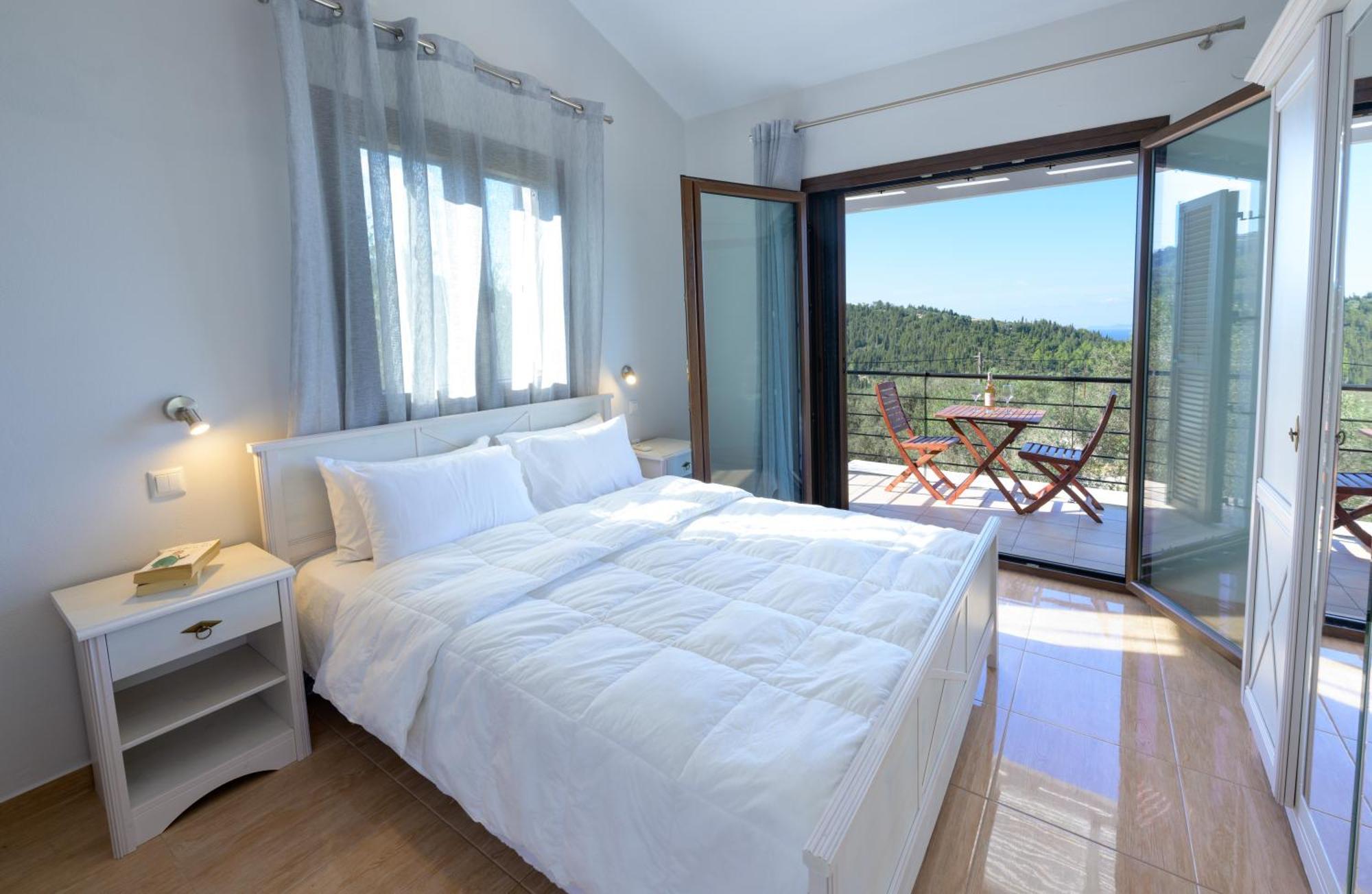 Villa Bougarini Haven Family Villa Rock Pool Oasis Ieromonachos Dış mekan fotoğraf