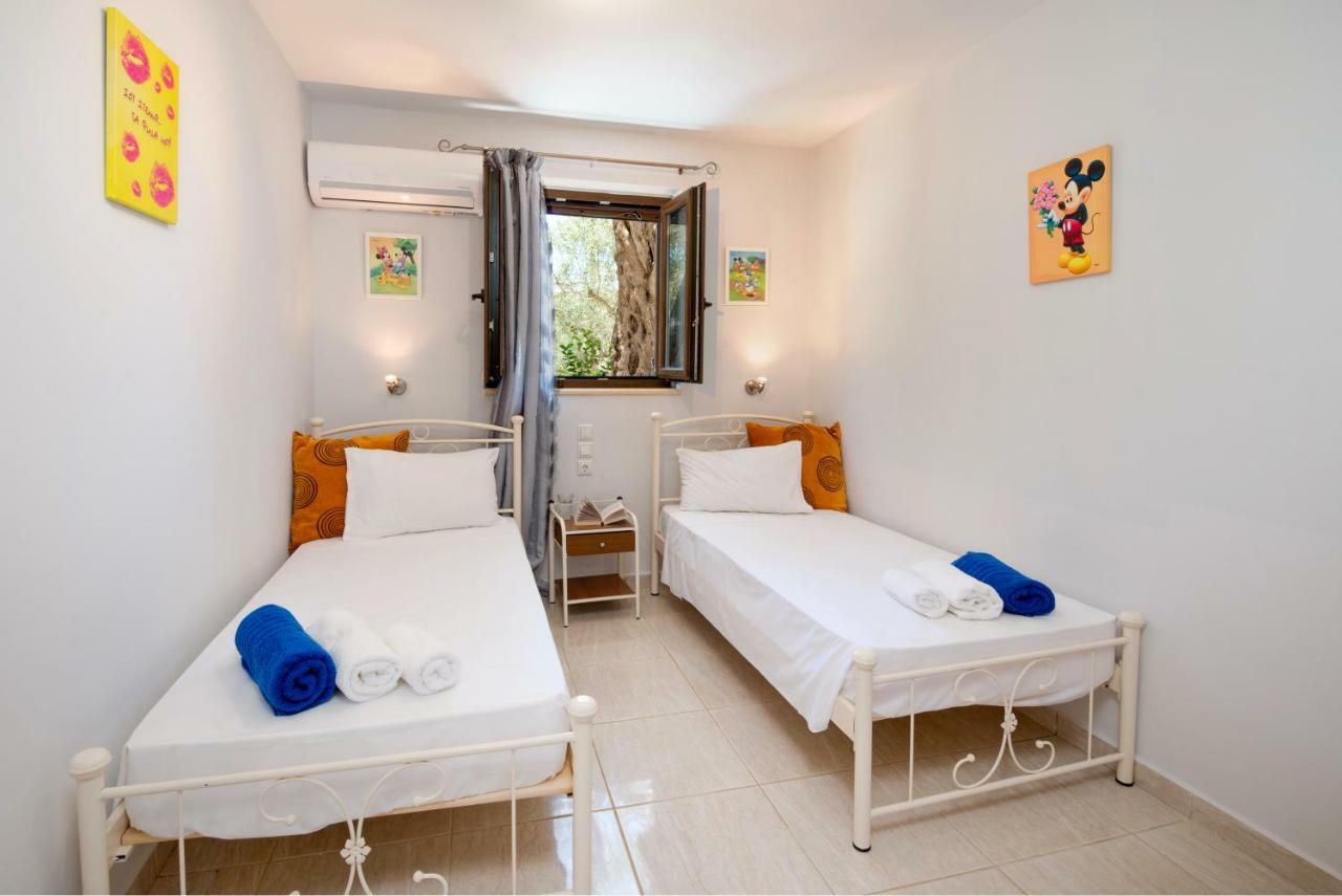 Villa Bougarini Haven Family Villa Rock Pool Oasis Ieromonachos Dış mekan fotoğraf
